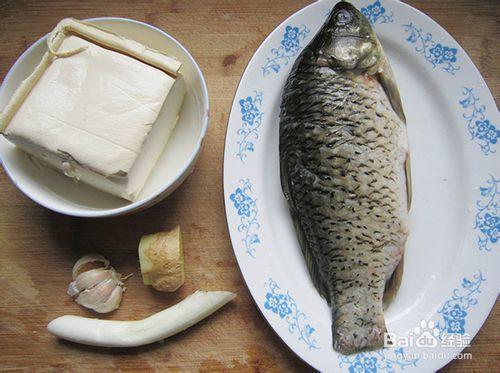 美味營養的鯽魚豆腐湯做法