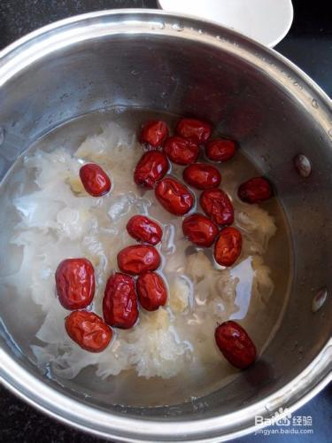 銀耳大棗桂圓湯