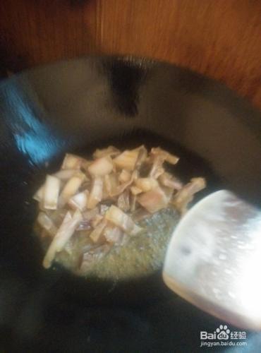 香菇肉絲如何炒蒜苗