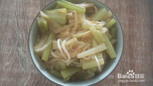 如何做簡單美味健康的芹菜土豆絲炒粉