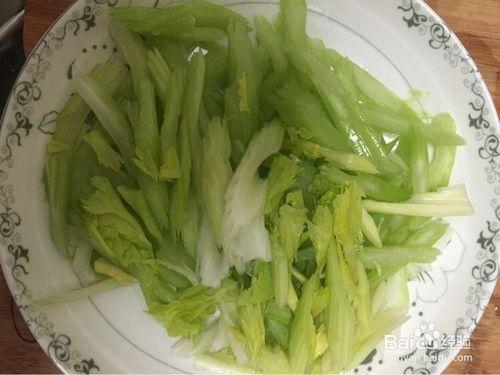 西芹百合炒腰果怎麼做