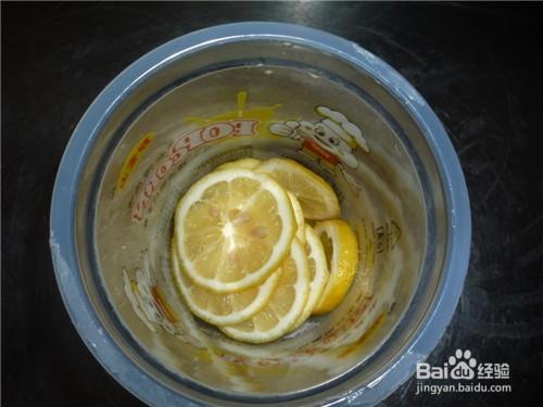 如何製作蜂蜜檸檬水？