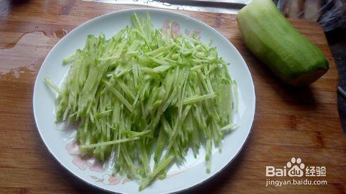 怎麼製作好吃又香的青羅卜炒紅辣椒