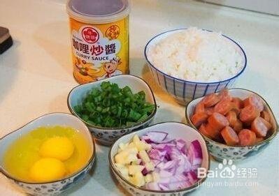 德式香腸咖哩蛋炒飯