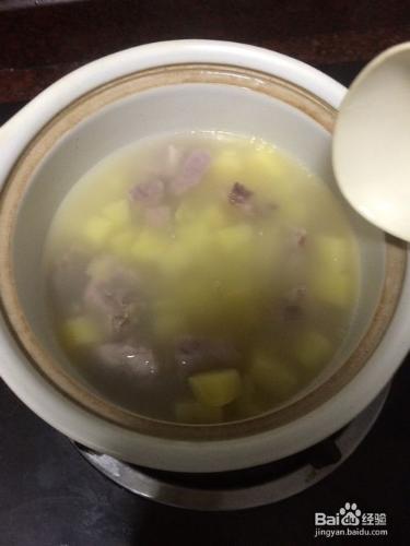 土豆排骨燉湯