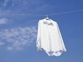 怎樣洗乾淨一件白襯衫？