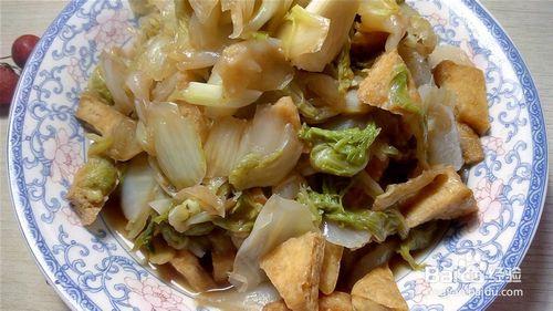 豆腐泡炒白菜