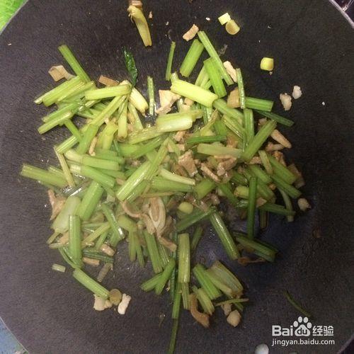 開胃降壓——豆豉肉丁炒芹菜的做法