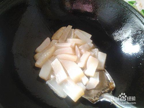 怎麼做營養美食妖芋條燒南豆腐小雞肝玉綠葉