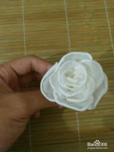 紙巾折玫瑰花