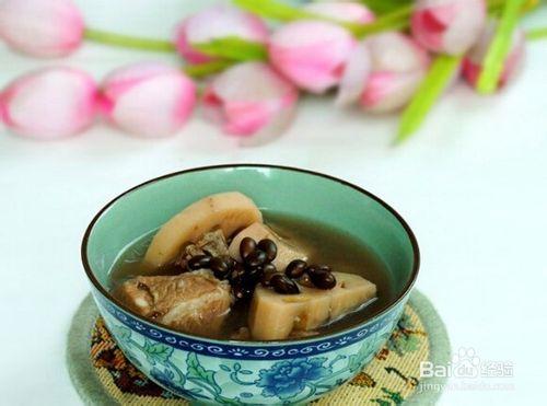 黑豆蓮藕排骨湯