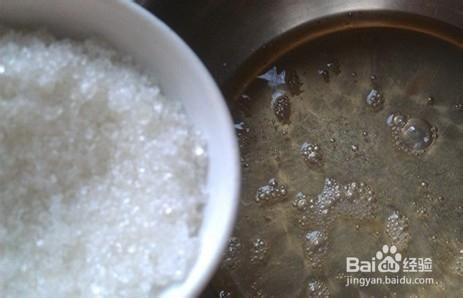 用電飯鍋或電飯煲就可以做出美味可口的蛋糕