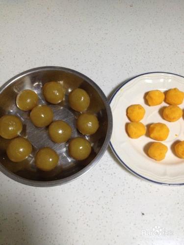 廣式月餅的製作——鹹蛋黃白蓮蓉餡