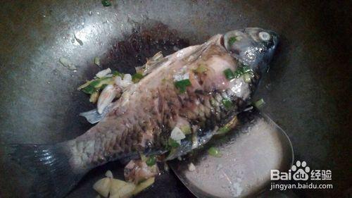 鯽魚絲瓜湯的做法