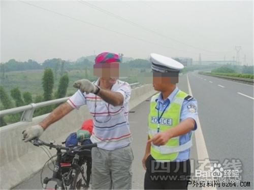 高速路進京車流如何有序快速通過