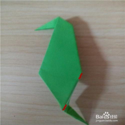 怎麼摺疊啄木鳥（手工摺紙之啄木鳥的摺疊方法）