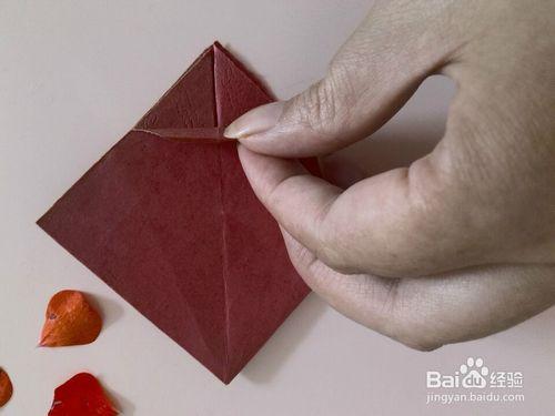 如何用剪紙折出可愛的小花籃？