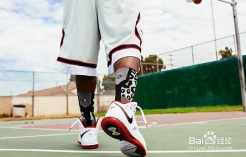打籃球如何保護自己的腳踝