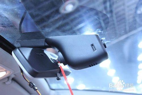 大眾邁騰加裝隱藏式行車記錄儀手機操控實拍效果