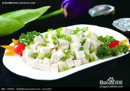 經典素菜—小蔥拌豆腐製作方法
