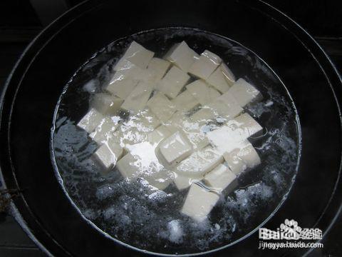 經典素菜—小蔥拌豆腐製作方法