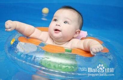 嬰兒游泳有哪些功效?