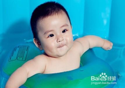 嬰兒游泳有哪些功效?