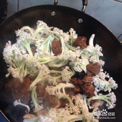 美味：花菜燜牛肉