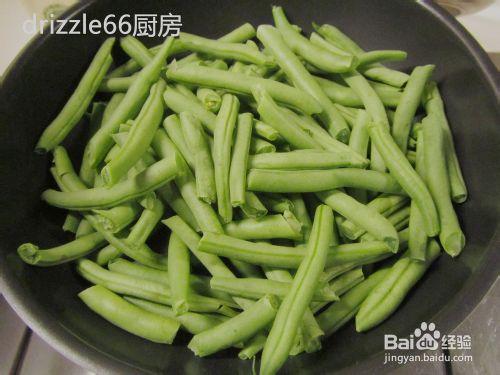 刀豆土豆炒黑木耳的做法