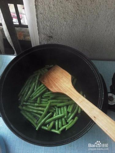 小夏的午飯之清炒豇豆