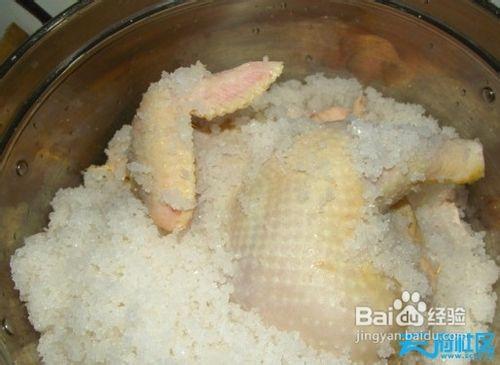 梅州客家特產鹽焗雞的簡單做法