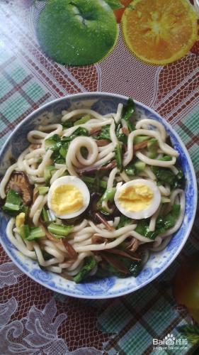 怎麼煮簡易雞蛋冬菇烏冬面