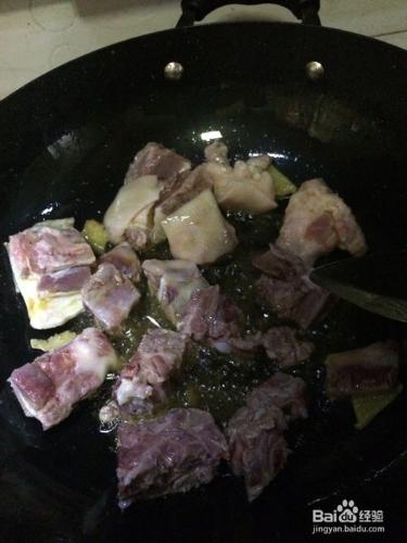 綠豆排骨豬蹄湯