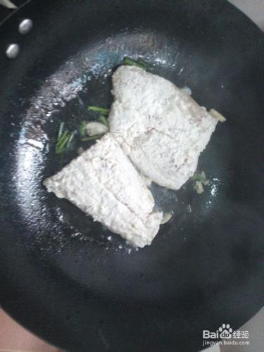 龍利魚柳做法：香煎龍利魚扒。（味道好極了）