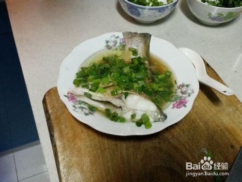 蔥油魚（鯿魚）的做法