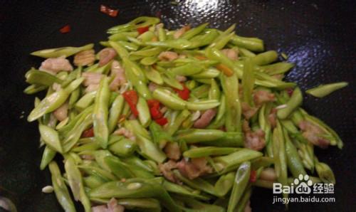 家常菜菜譜33： 四季豆炒肉的做法