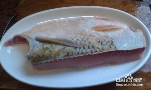 青剁椒蒸魚腩