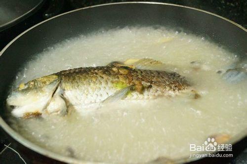 豆腐鯽魚湯製作方法