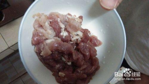 貓眯：簡單的茄子炒肉方法