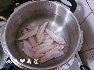 暖身暖心的溫補湯——鮮菇雞汁煲