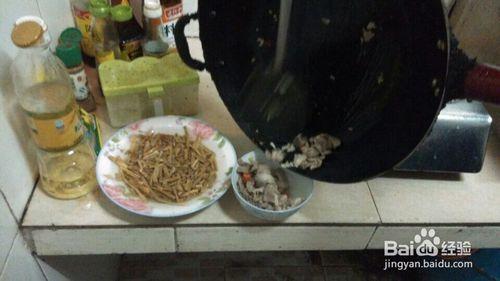 貓眯：簡單的茄子炒肉方法