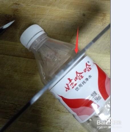 用礦泉水瓶和可樂瓶製作麵條存儲罐