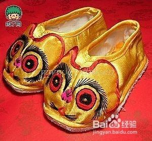 幼兒時期的老虎頭鞋穿出文化與藝術