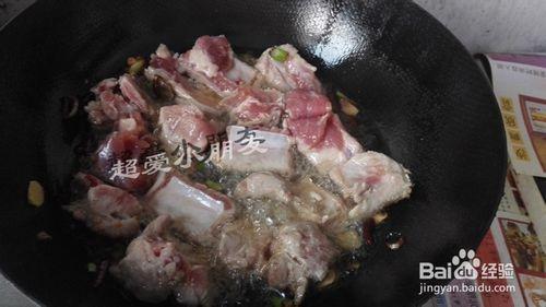 香炸排骨的做法 生炸排骨怎麼外酥裡嫩