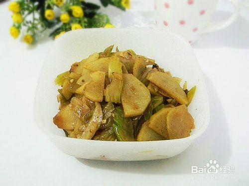家常菜——蒜香土豆炒西芹