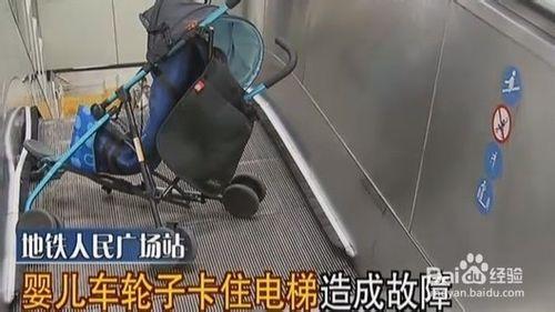 寶寶坐嬰兒車注意事項