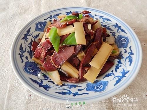 香辣下飯：酸筍炒臘牛舌