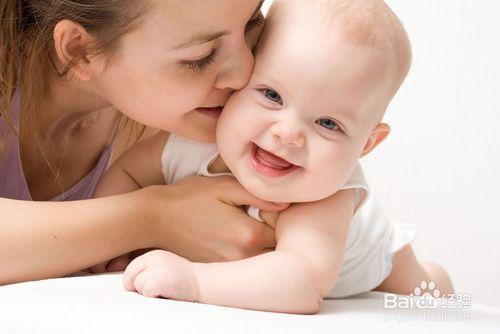 寶寶對所有人都會笑為什麼就不對媽媽笑呢？