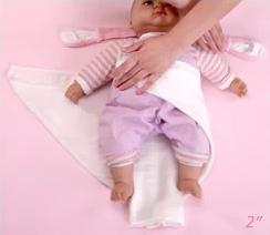 如何給寶寶使用尿布帶節省尿不溼的成本開支