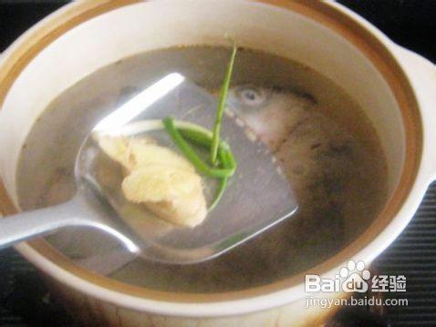 青魚頭蘿蔔絲湯的作法